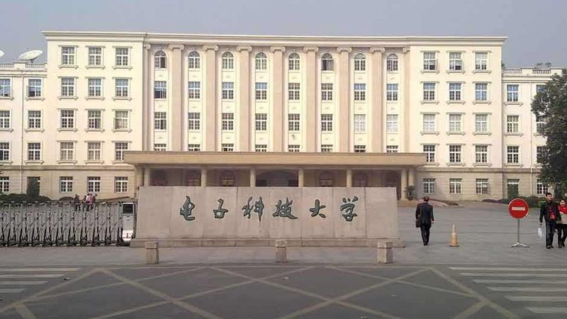 电子产品材质：专业生产公司的关键考量**